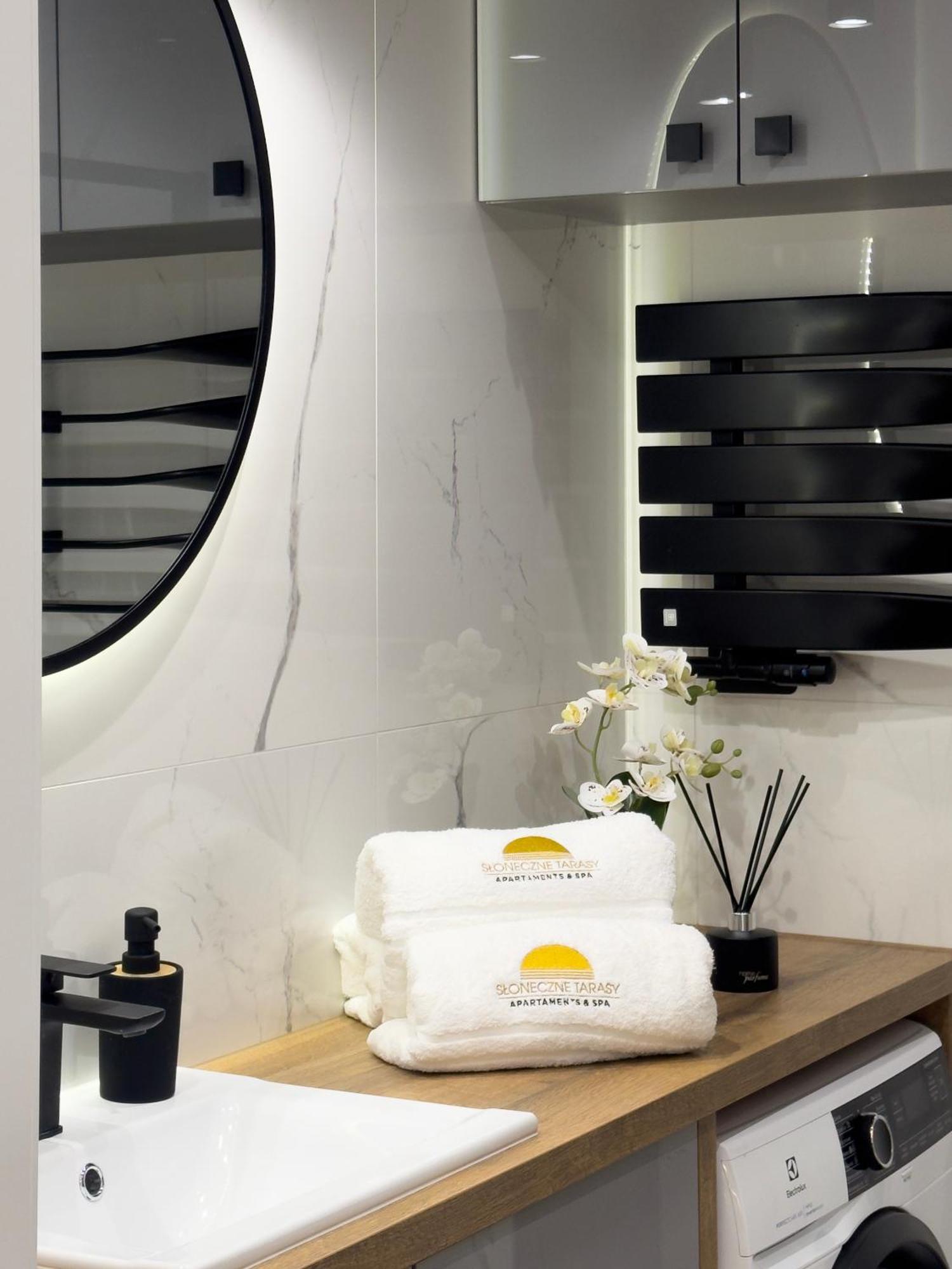 Sloneczne Tarasy Apartaments & Spa กชึชโบโว ภายนอก รูปภาพ